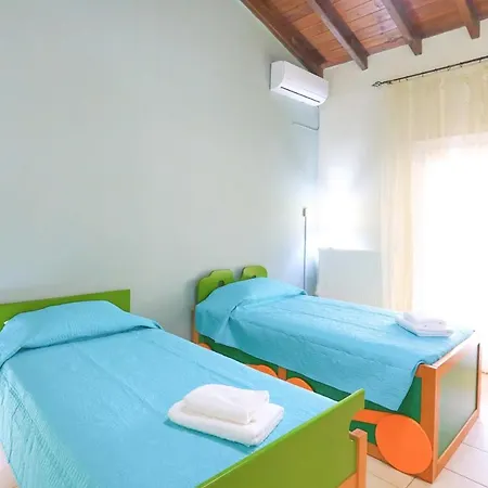 La Casa Del Postino