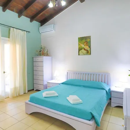 La Casa Del Postino
